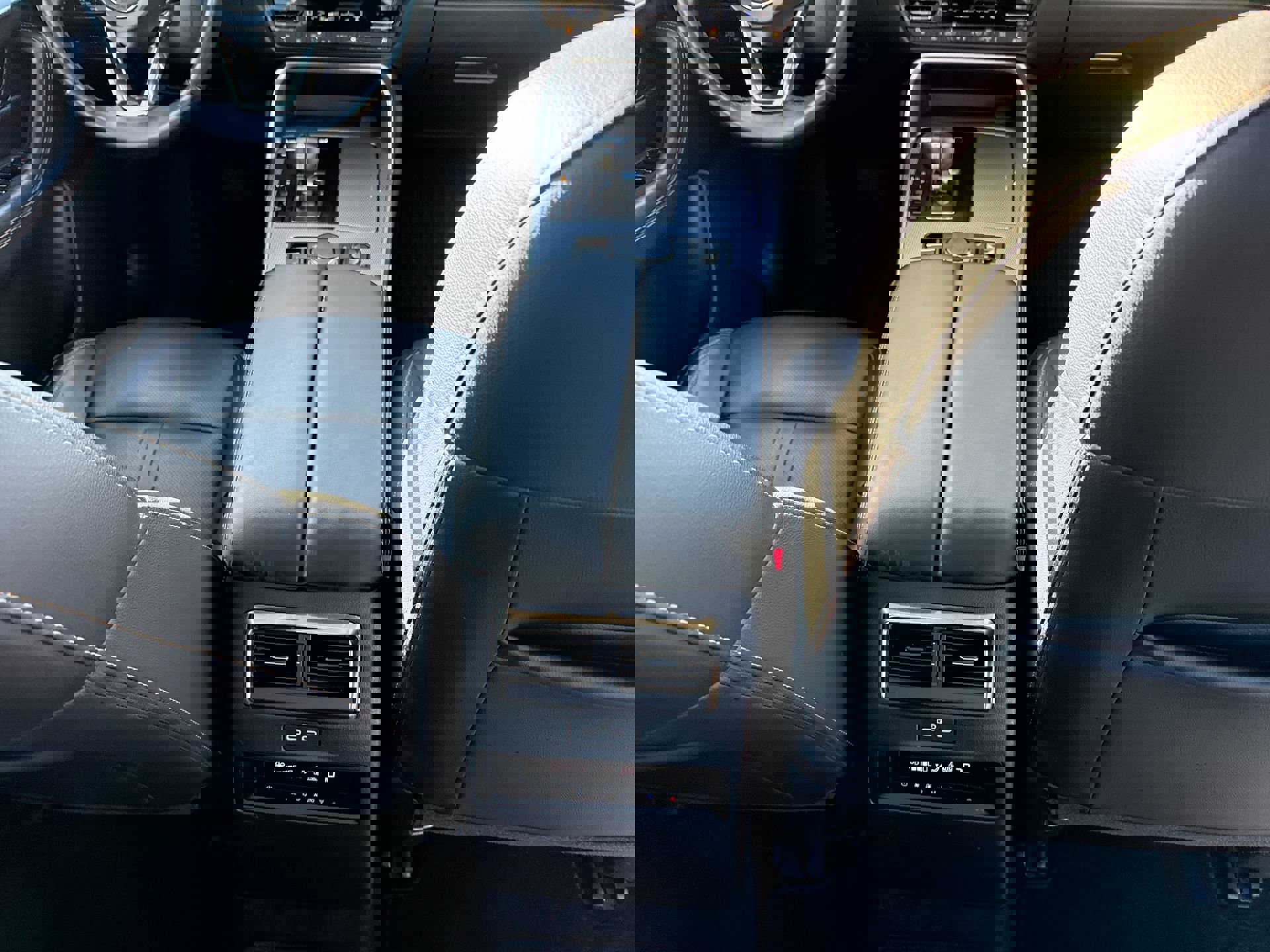 Used 2024 MAZDA CX-90 3.3 Turbo w/ Premium Package image 24