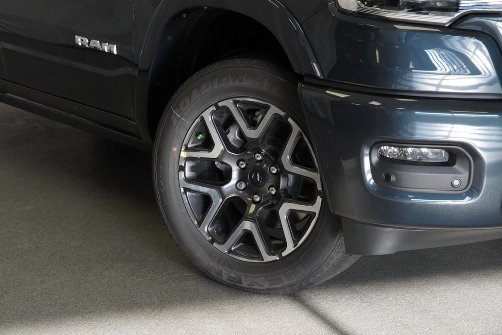 New 2027 RAM 1500 Laramie w/ Laramie Preferred Package AWD/4WD image 4