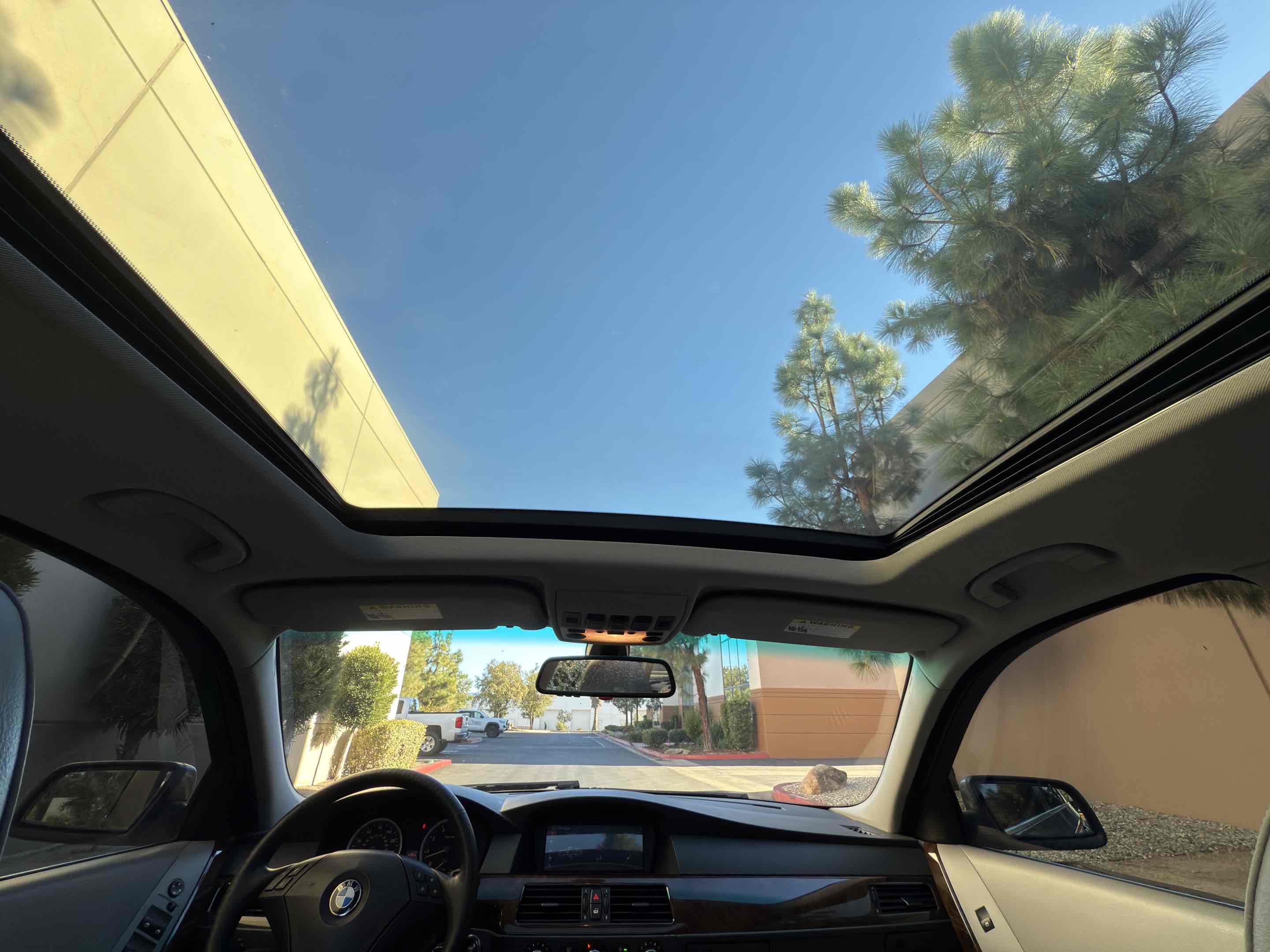 Used 2006 BMW 530xi Wagon image 31