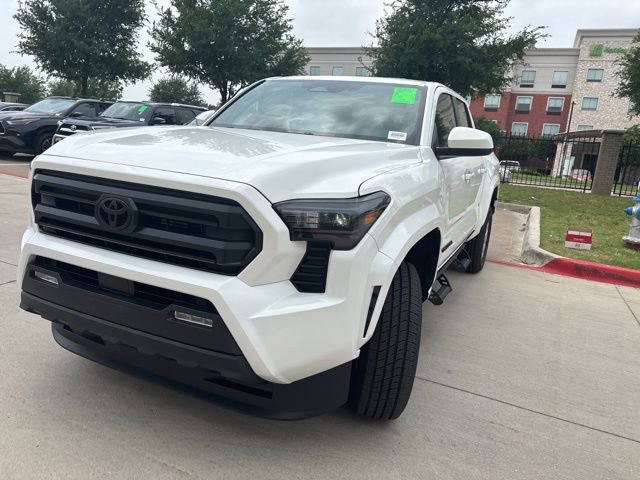 Certified 2026 Toyota Tacoma SR5 AWD/4WD image 6