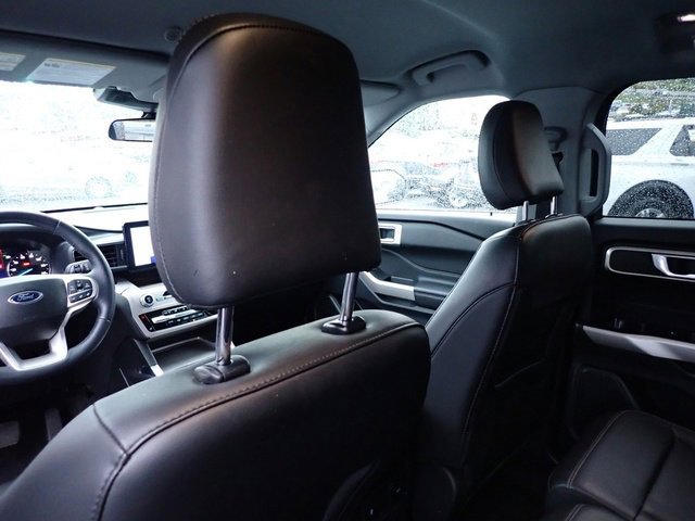 Certified 2023 Ford Explorer XLT w/ Equipment Group 202A image 17