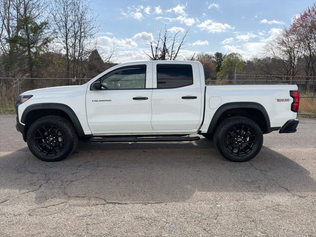 Used 2024 Chevrolet Colorado Trail Boss w/ LPO, Dark Essentials Package image 5