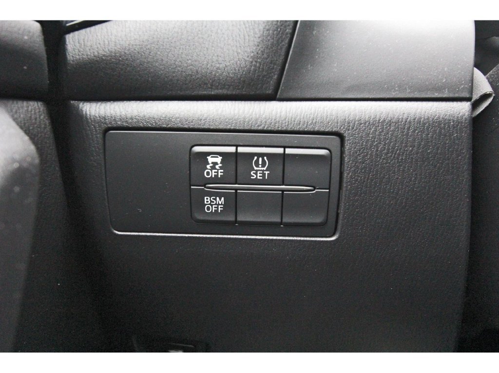Used 2015 MAZDA MAZDA3 i Touring FWD image 19