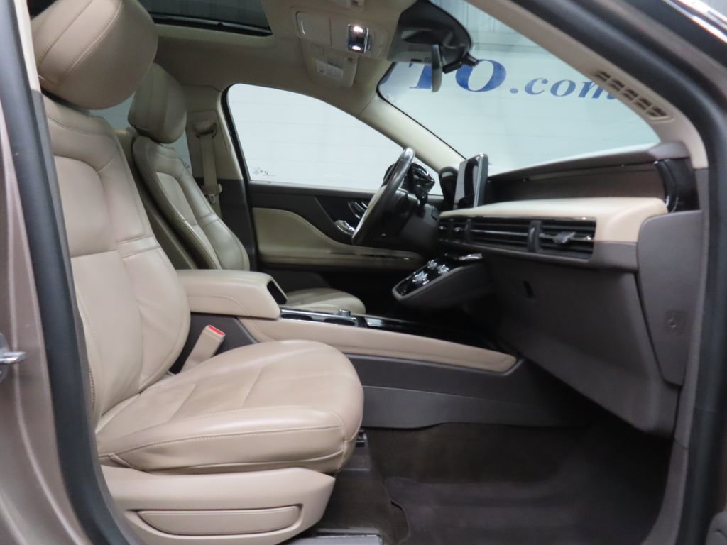 Used 2020 Lincoln Corsair Reserve AWD/4WD image 36