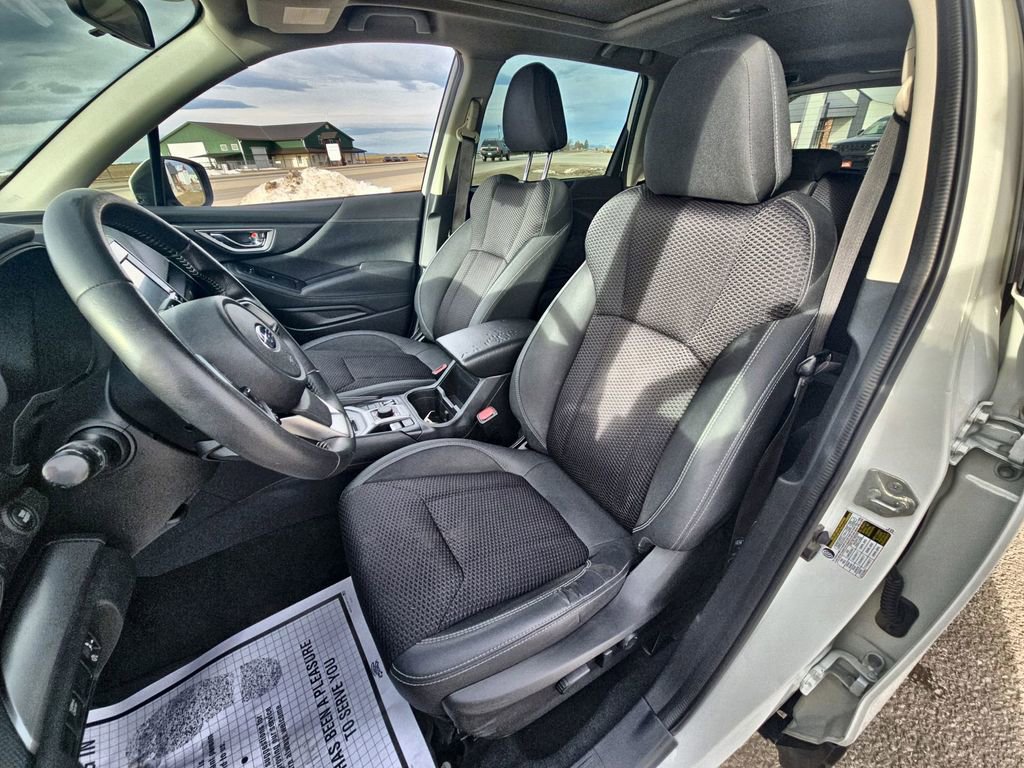 Used 2021 Subaru Forester Premium AWD/4WD image 22
