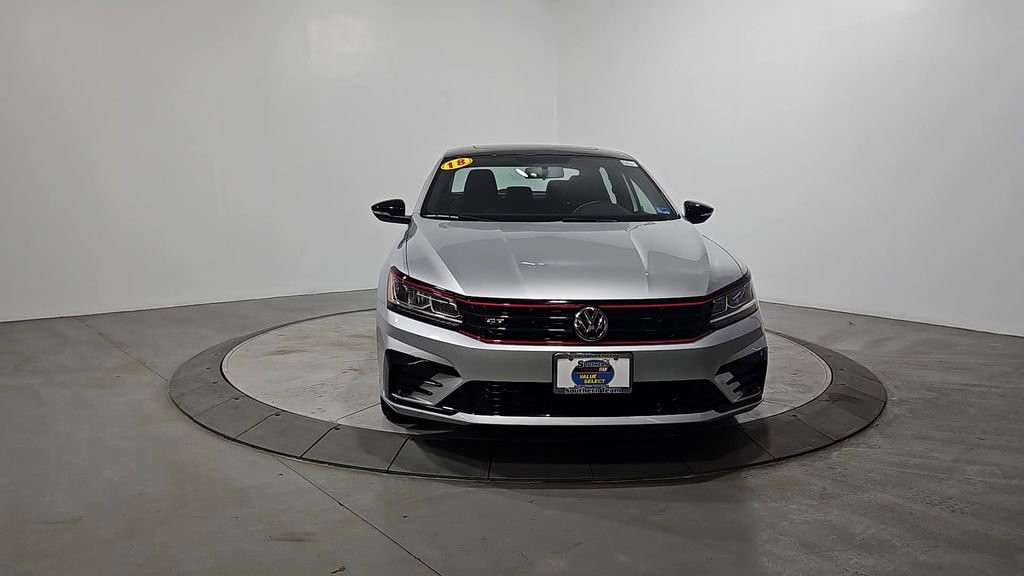 Used 2018 Volkswagen Passat 3.6 image 8