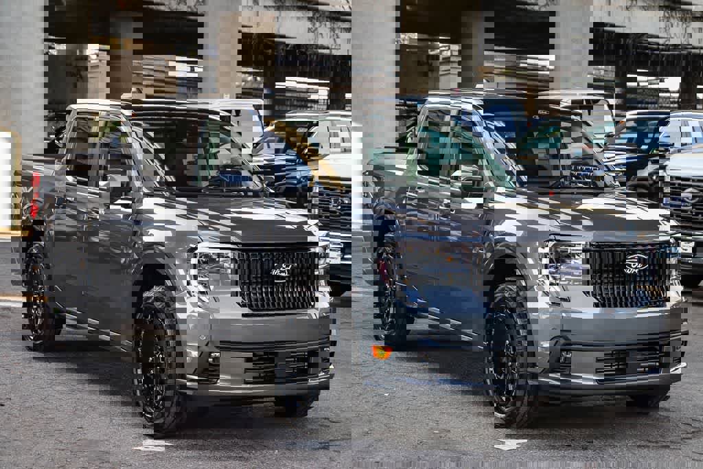 New 2026 Ford Maverick Lobo image 3