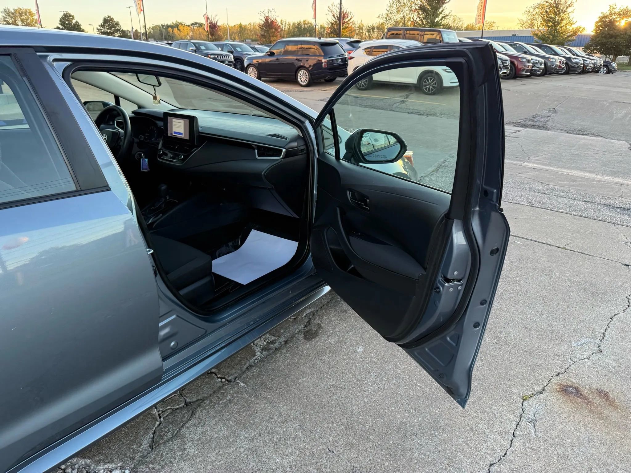 Used 2023 Toyota Corolla LE image 24