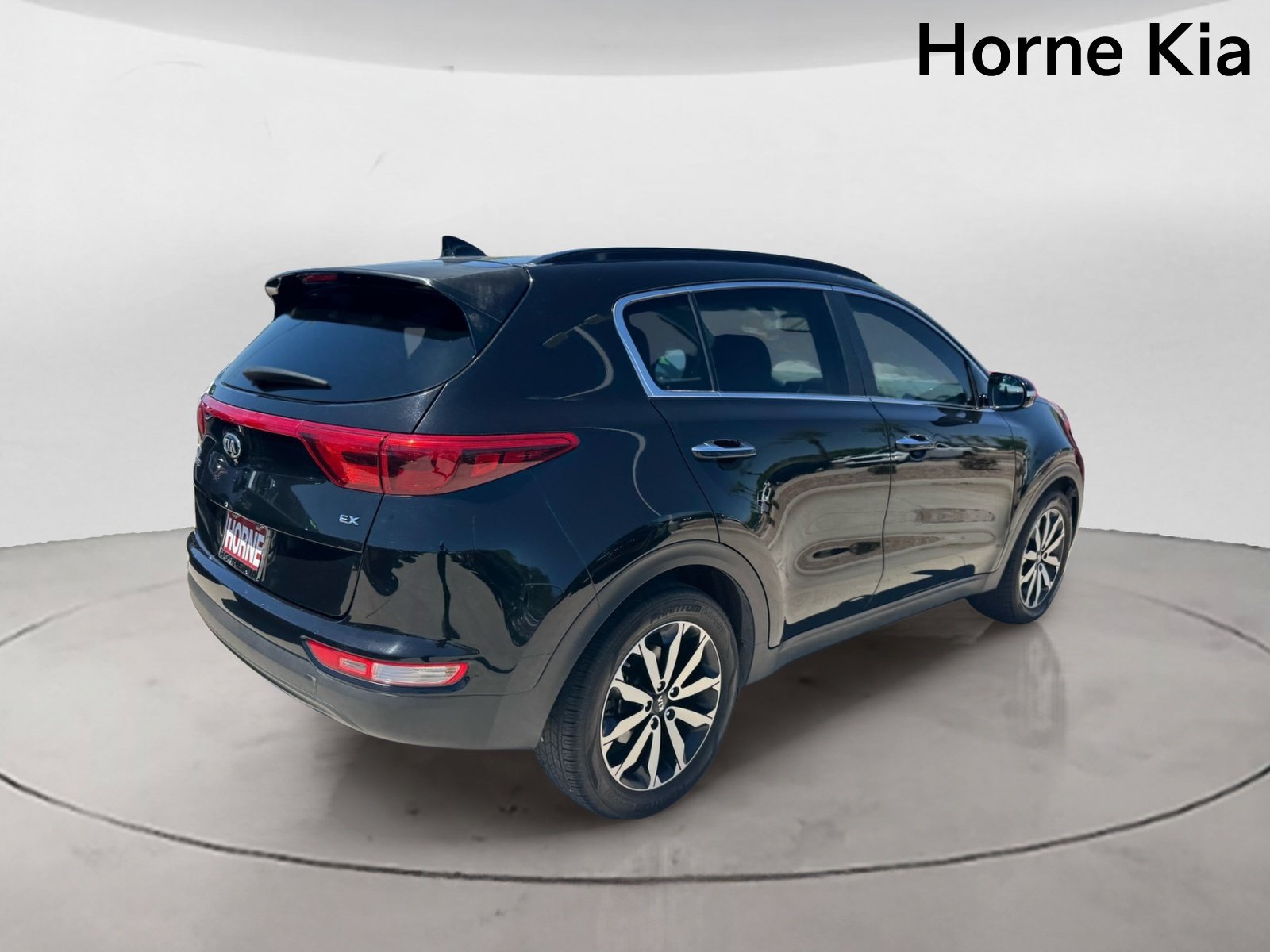 Used 2019 Kia Sportage EX w/ EX Premium Package FWD image 4
