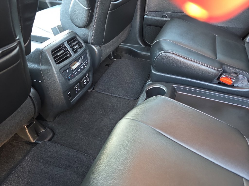 Used 2021 Honda Pilot Touring image 17