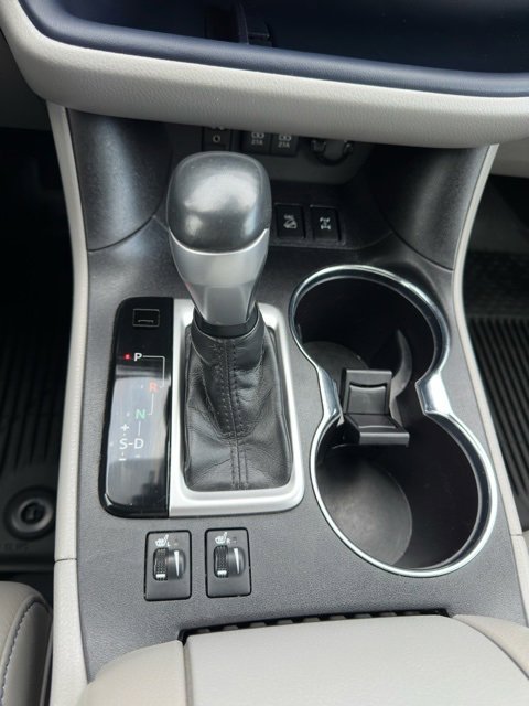 Used 2018 Toyota Highlander XLE image 13