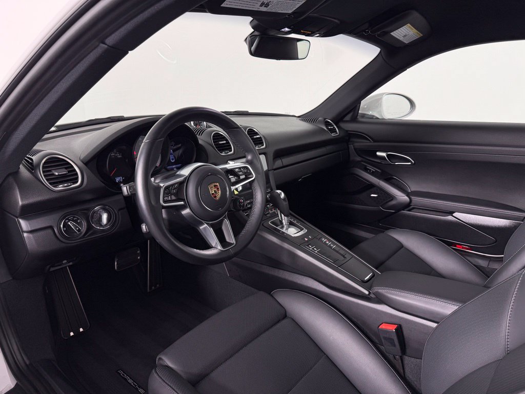 Certified 2025 Porsche 718 Cayman S RWD image 4