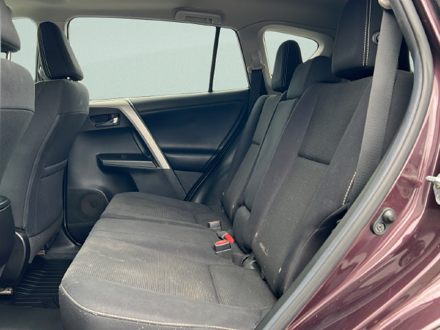 Used 2018 Toyota RAV4 XLE FWD image 13