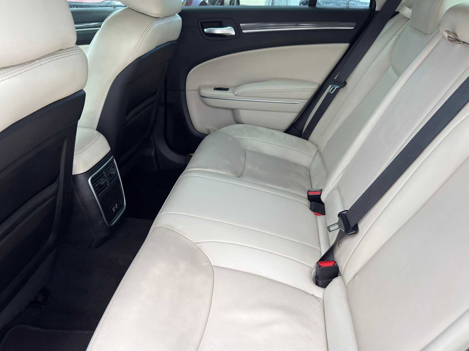 Used 2020 Chrysler 300 Touring L w/ Quick Order Package 2EF RWD image 25