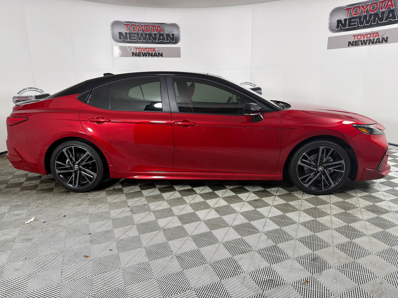 Used 2026 Toyota Camry XSE w/ Premium Plus Package FWD image 3