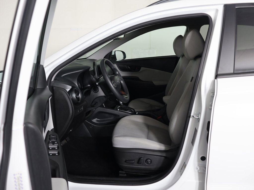 Used 2023 Hyundai Kona SEL image 27