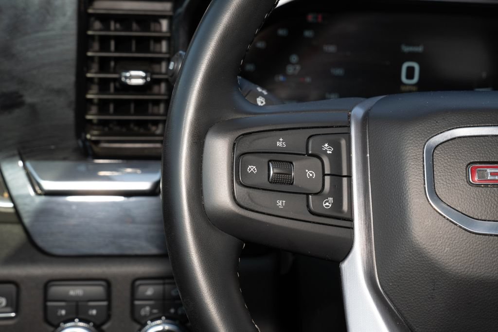 Used 2025 GMC Sierra 1500 SLT AWD/4WD image 26