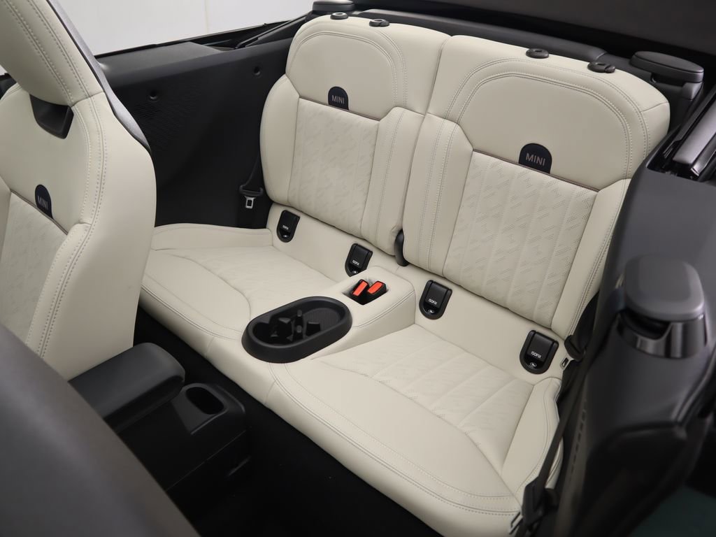 New 2026 MINI Cooper S image 30