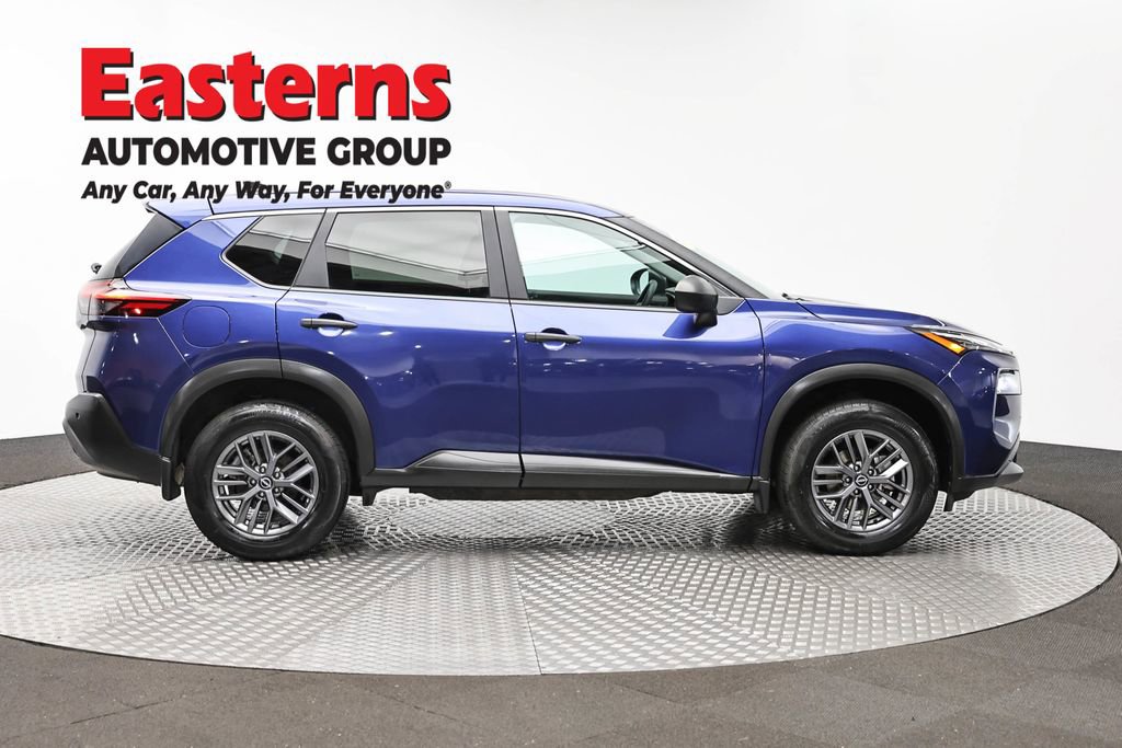 Used 2023 Nissan Rogue S AWD/4WD image 4