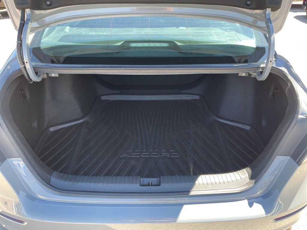 Used 2023 Honda Accord Sport image 12