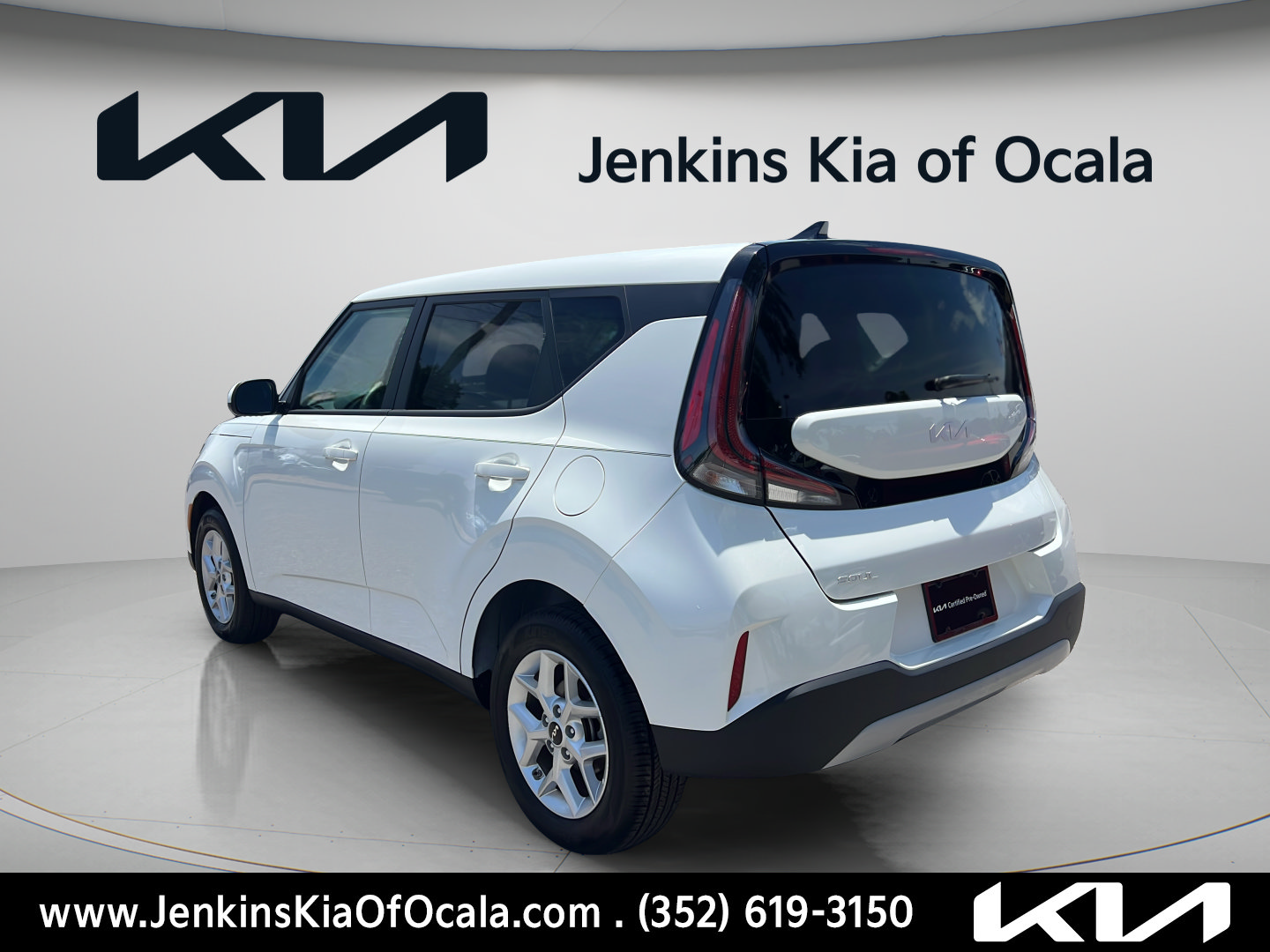 Certified 2025 Kia Soul LX w/ LX Technology Package FWD image 5