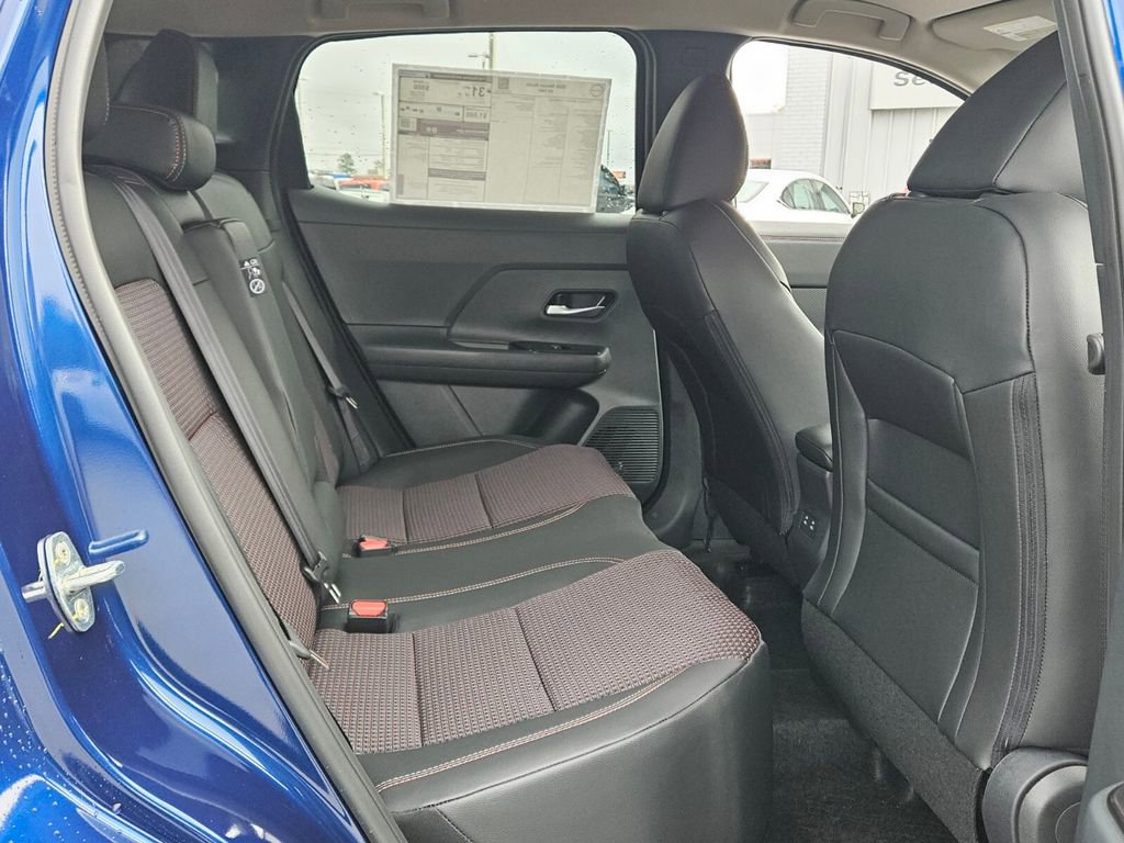 New 2026 Nissan Kicks SR image 14