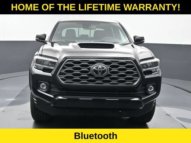 Used 2021 Toyota Tacoma TRD Sport w/ TRD Premium Sport Package AWD/4WD image 9