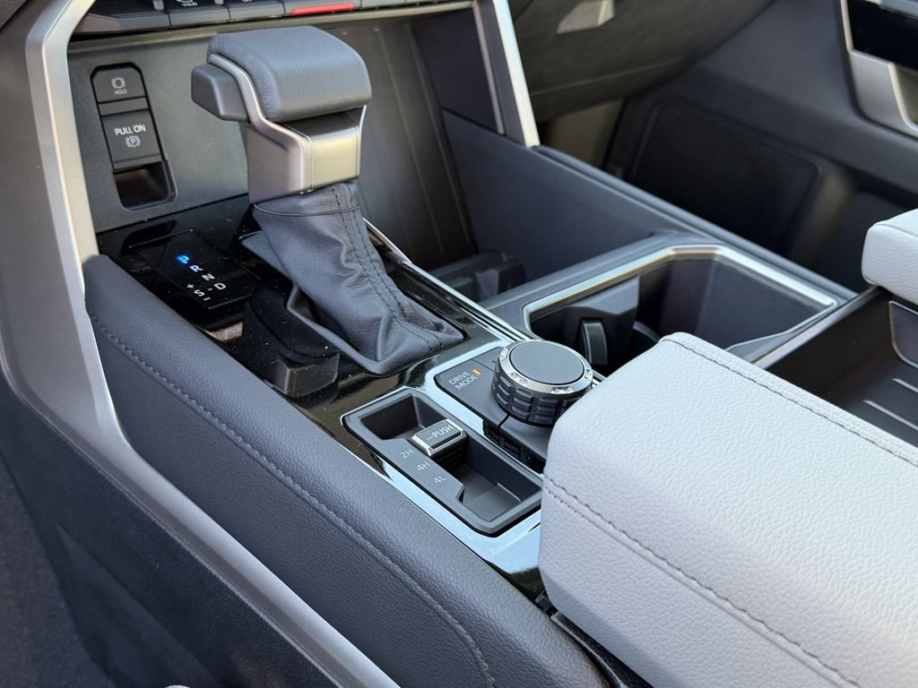 New 2026 Toyota Tundra Limited AWD/4WD image 9