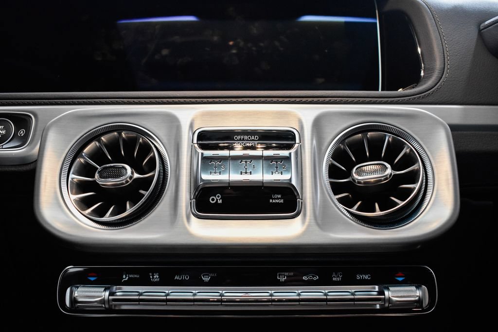 Used 2025 Mercedes-Benz G 63 AMG 4MATIC image 27