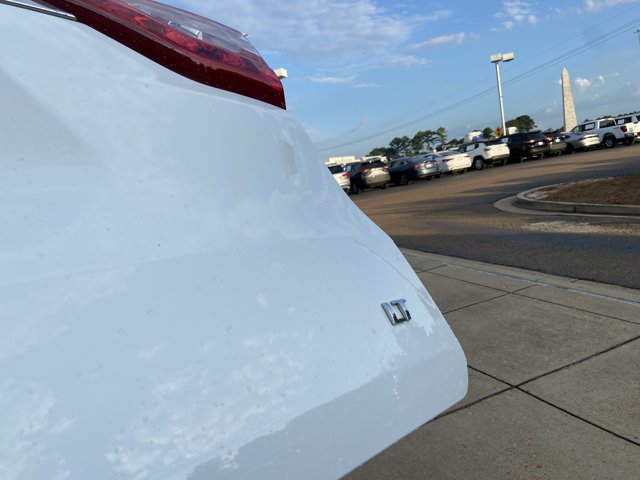 Used 2021 Chevrolet Traverse LT FWD image 53