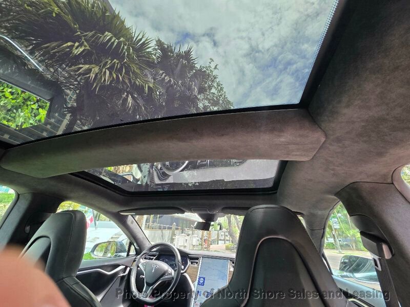 Used 2015 Tesla Model S P90D image 31