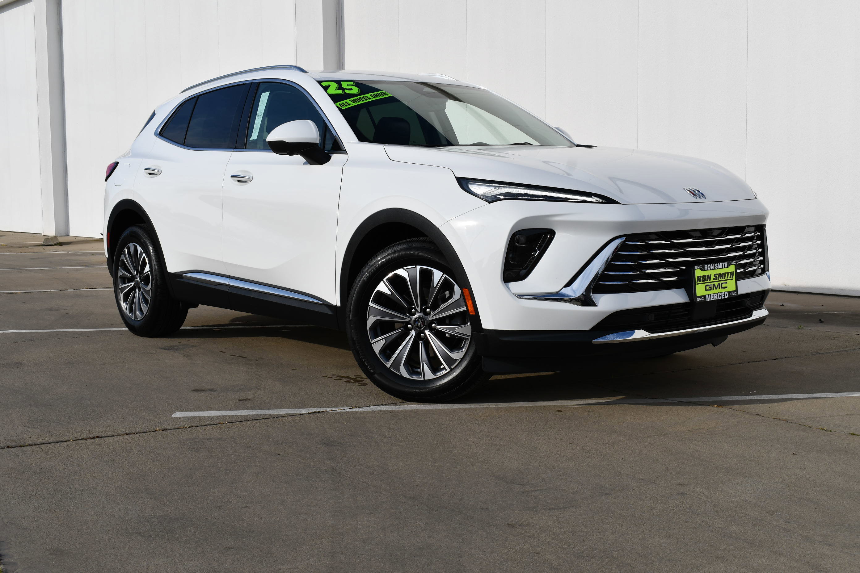 Used 2025 Buick Envision Preferred image 2