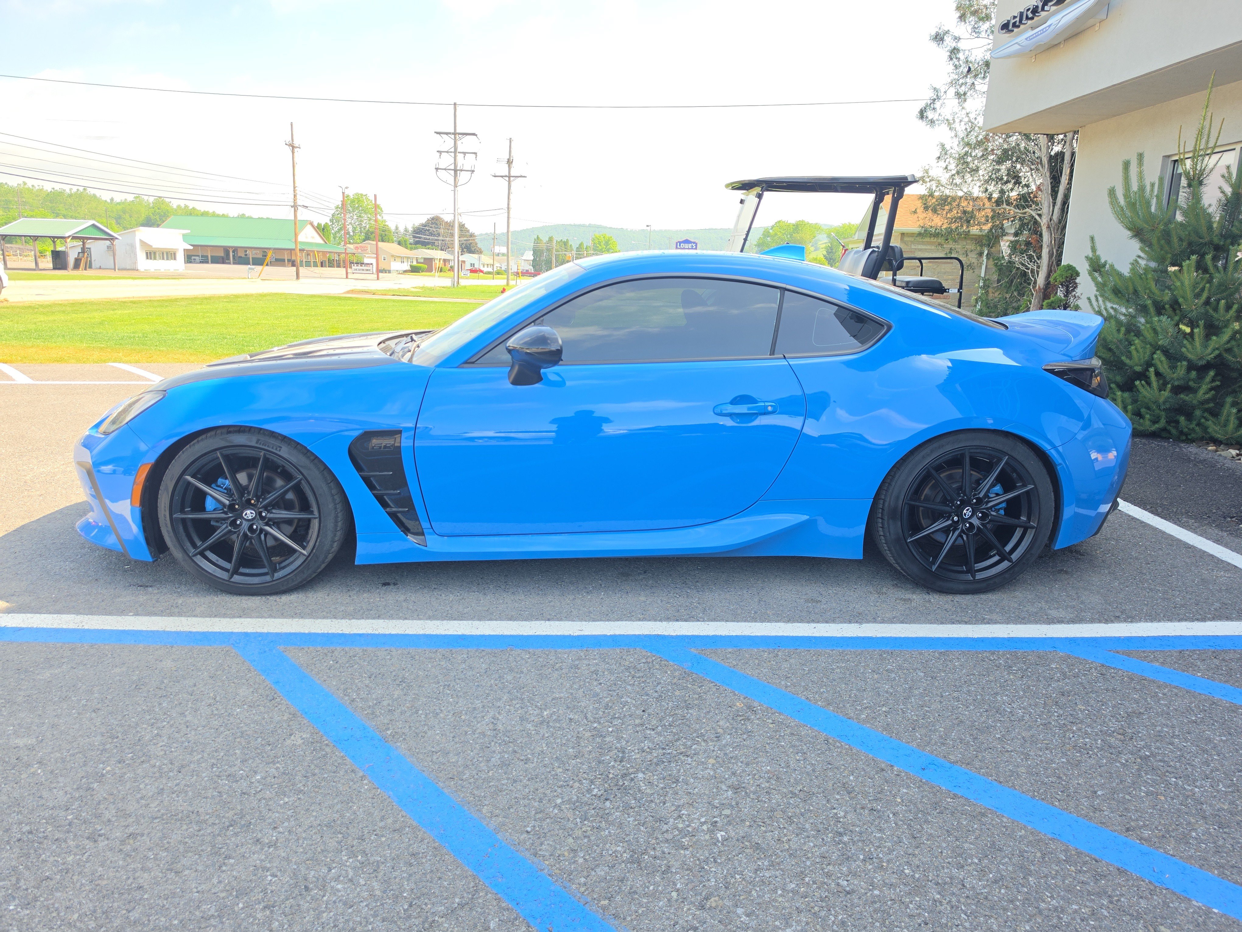 Used 2023 Toyota GR86 Premium RWD image 7