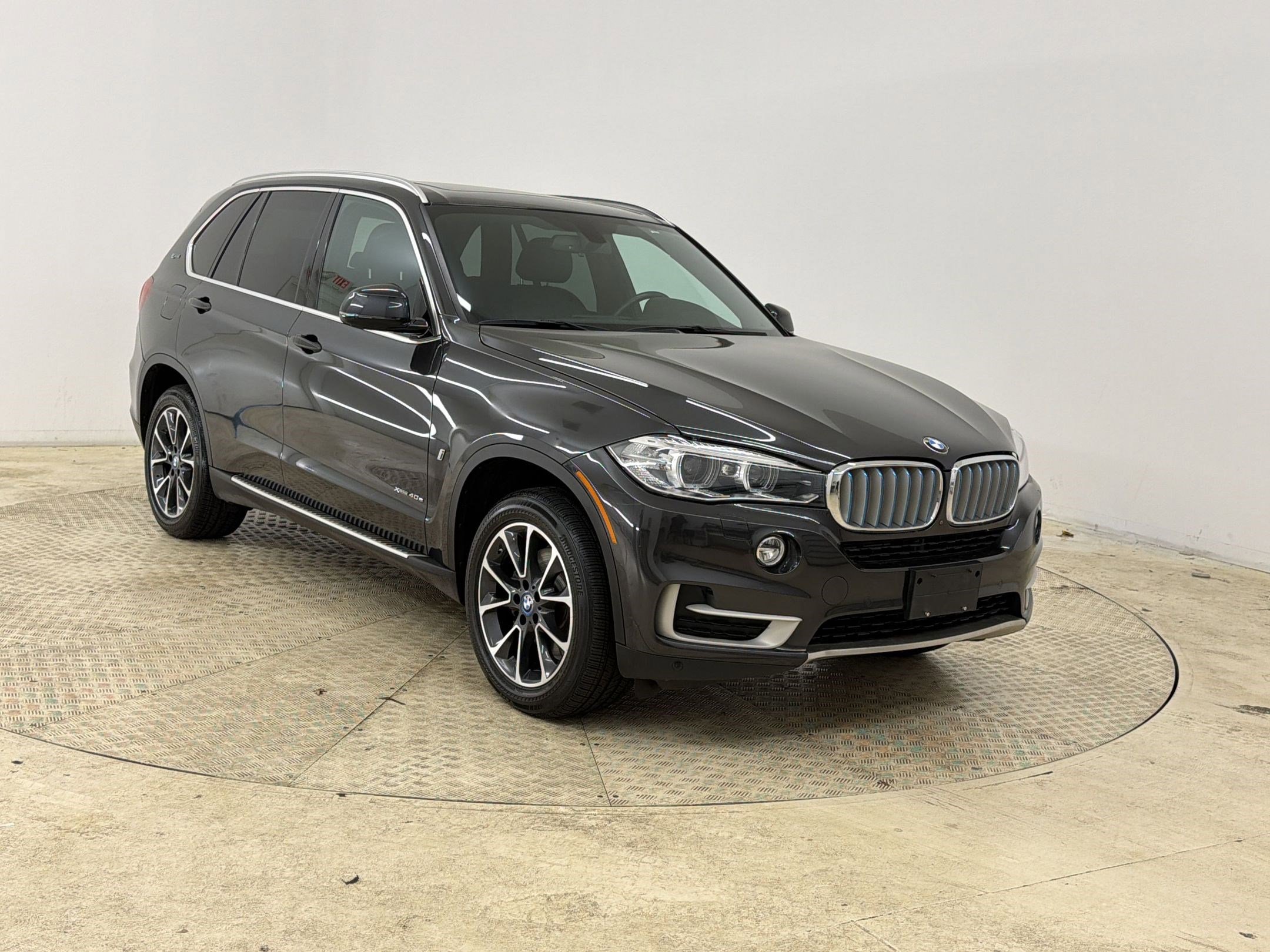 Used 2017 BMW X5 xDrive40e image 7