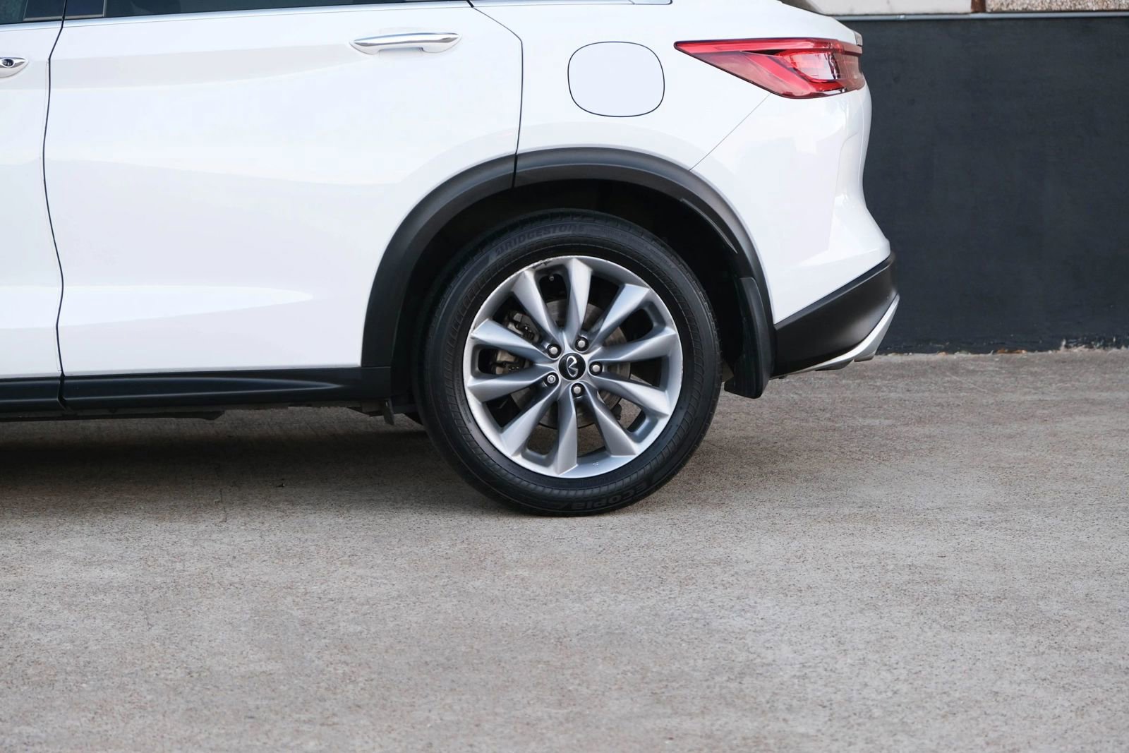 Used 2021 INFINITI QX50 Luxe image 10