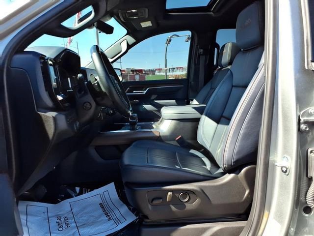 Used 2025 Chevrolet Silverado 1500 High Country w/ Technology Package AWD/4WD image 12