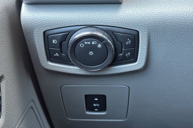 Used 2015 Ford F150 XLT w/ Equipment Group 302A Luxury AWD/4WD image 41