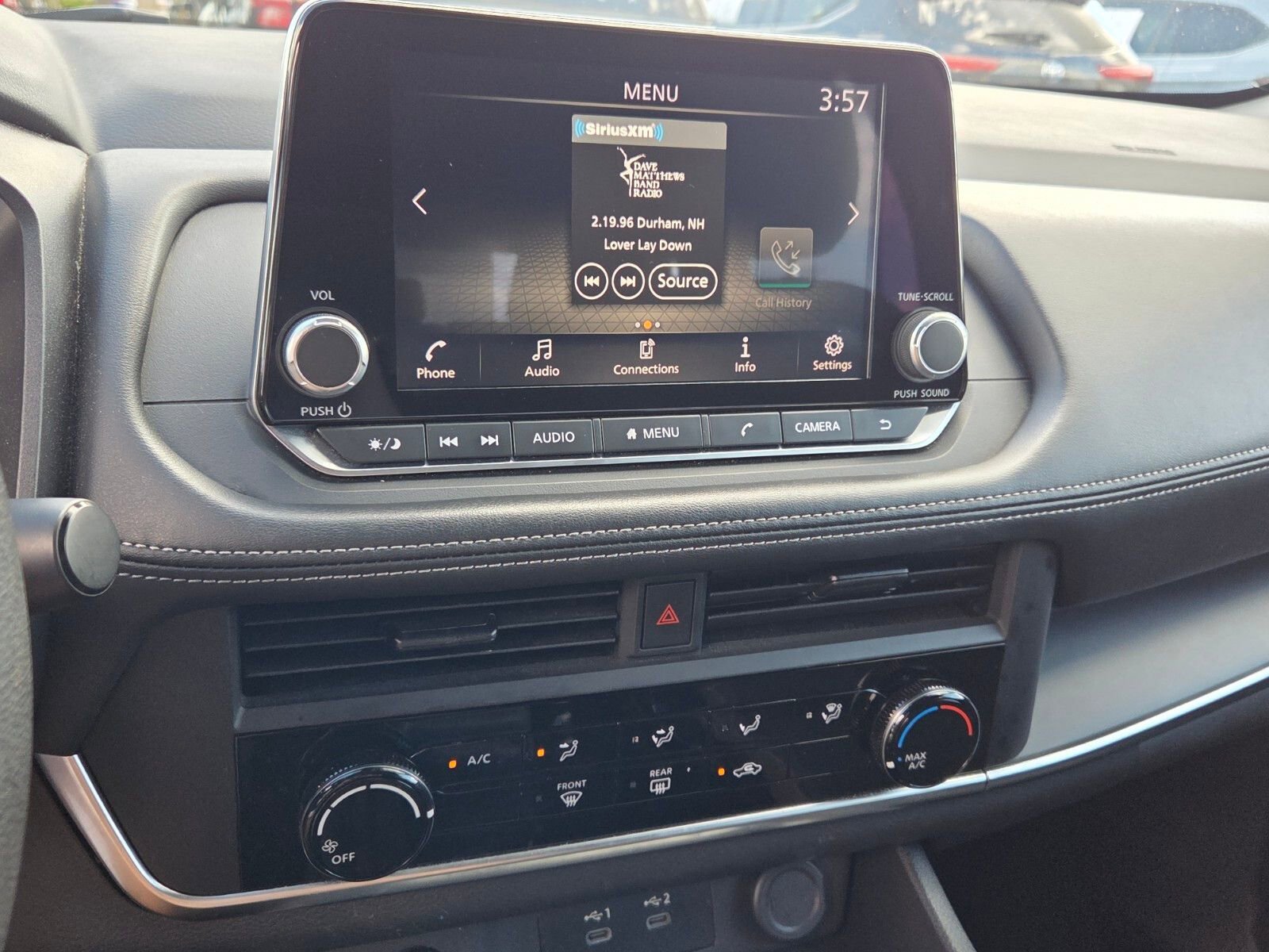 Used 2024 Nissan Rogue S image 19