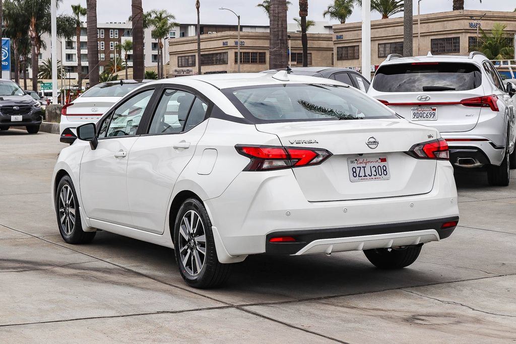 Used 2022 Nissan Versa SV FWD image 7