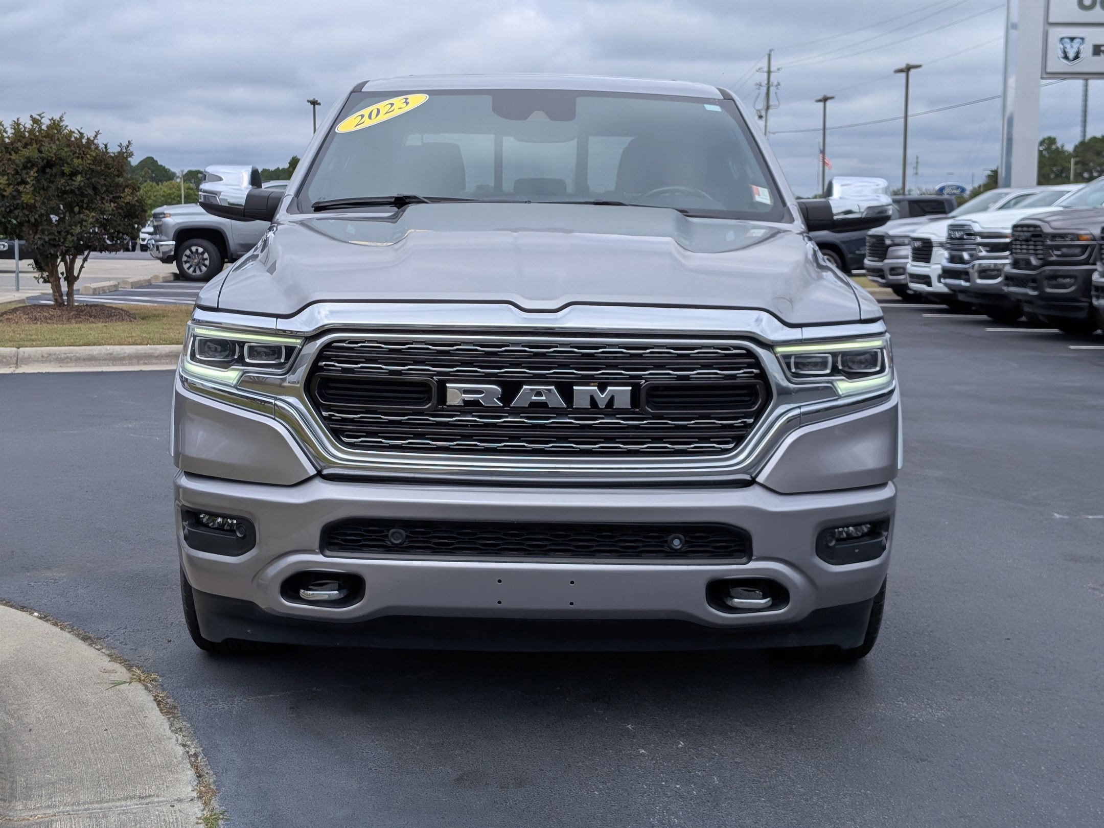 Used 2023 RAM 1500 Limited w/ Trailer Tow Group image 2