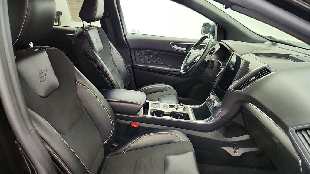 Used 2023 Ford Edge ST AWD/4WD image 21