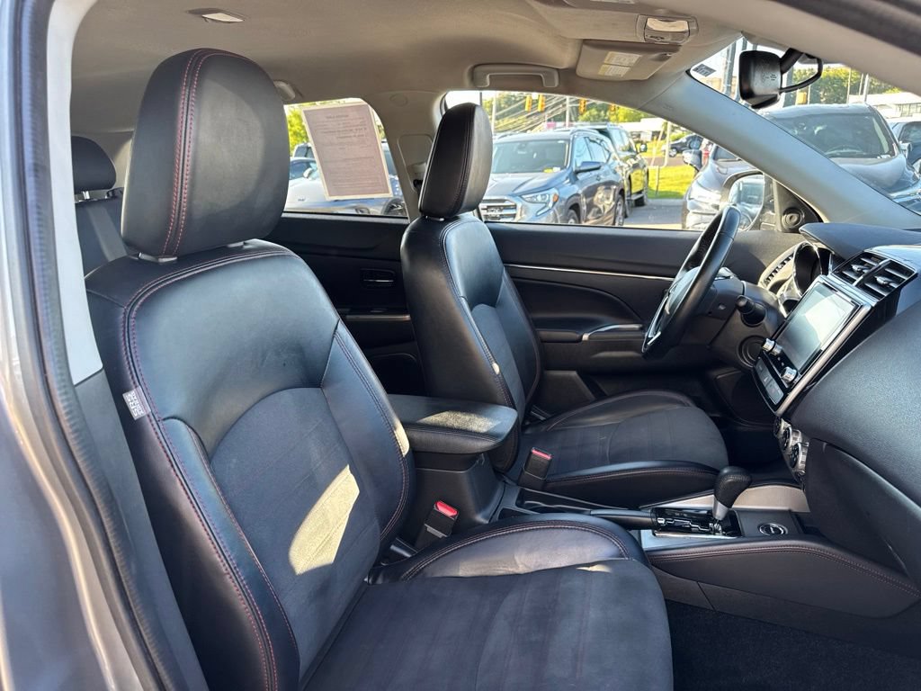Used 2024 Mitsubishi Outlander Sport SE AWD/4WD image 14
