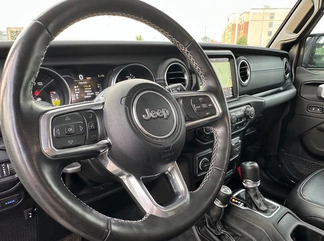 Used 2022 Jeep Wrangler Unlimited Sahara w/ Cold Weather Group AWD/4WD image 17
