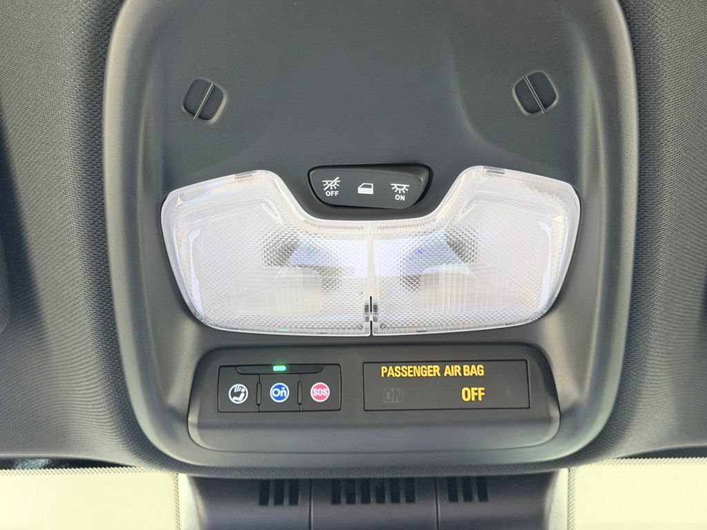 Used 2025 Chevrolet Colorado ZR2 w/ Technology Package AWD/4WD image 59