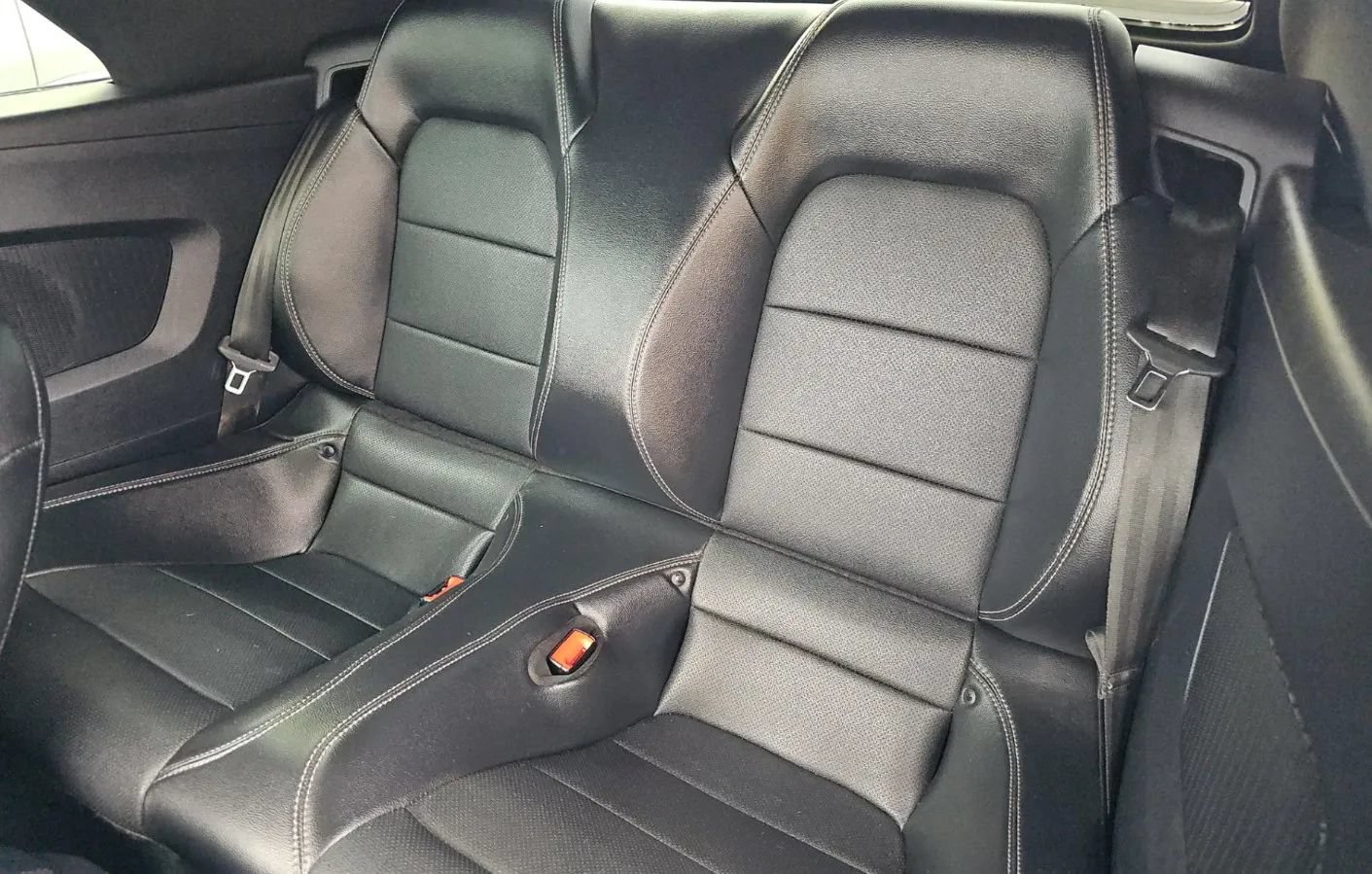 Used 2019 Ford Mustang Premium RWD image 49