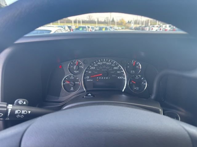 Used 2024 Chevrolet Express 2500 w/ Driver Convenience Package image 16