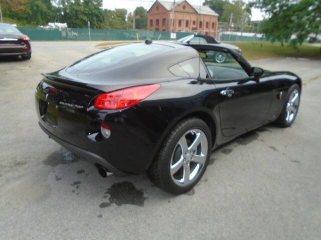 Used 2009 Pontiac Solstice GXP w/ Premium Package image 7