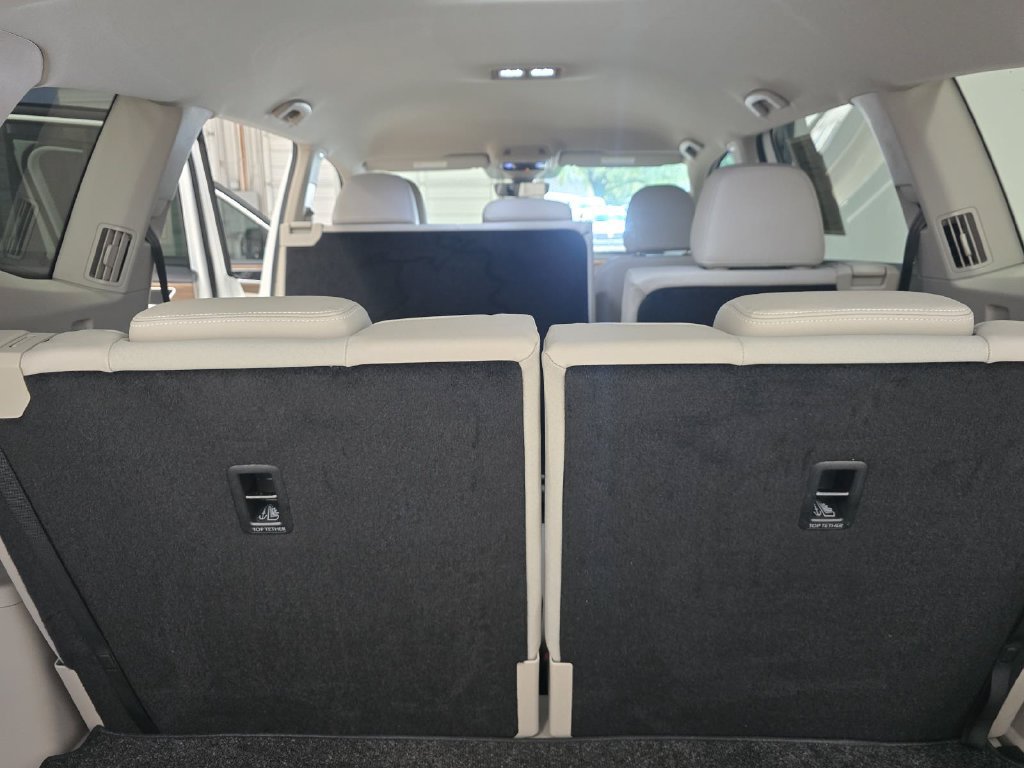 Used 2024 Volkswagen Atlas SE FWD image 26