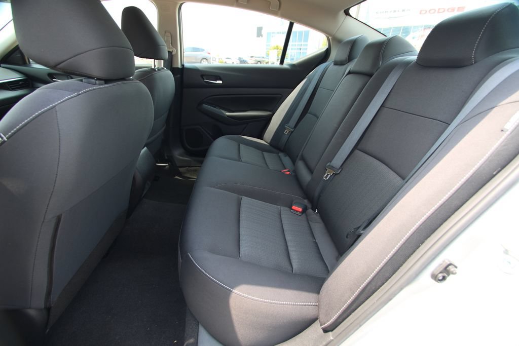 Used 2022 Nissan Altima 2.5 SV FWD image 7