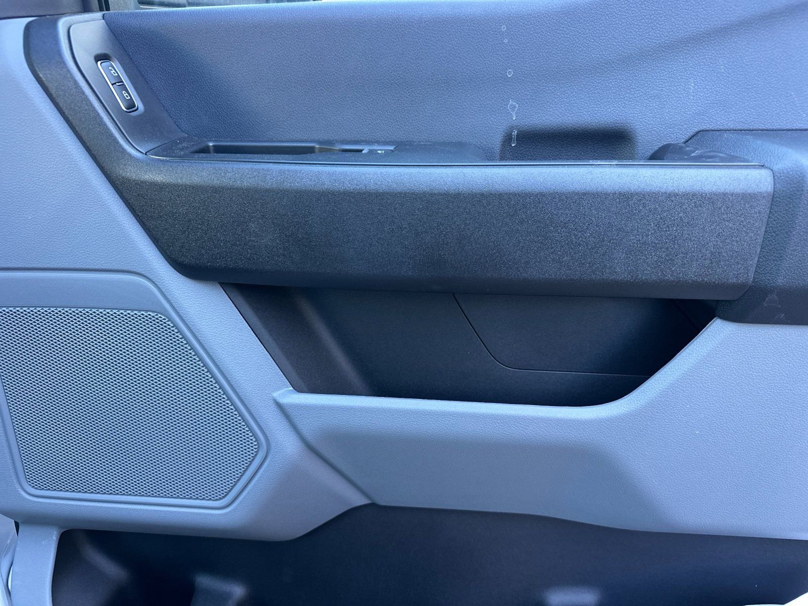 Used 2024 Ford F450 XL w/ XL Chrome Package image 17